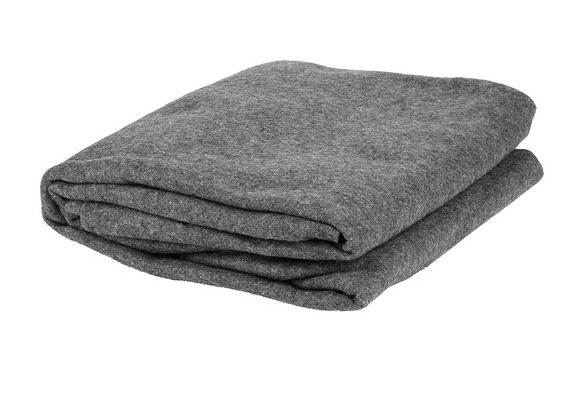 Blanket: Disposable Polyester Blanket
